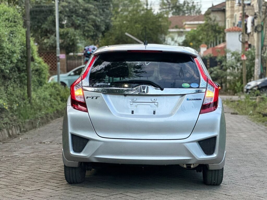 Honda Fit Hybrid 2017 Vehicle for Sale in Kenya Worth 2 Million