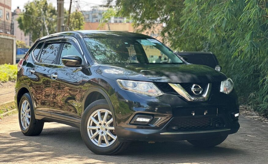 2016 Nissan X-Trail Hybrid