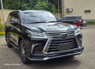 2017 Lexus LX 570 Sunroof