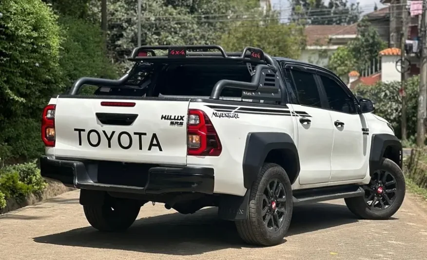 2017 Toyota HiLux SR5