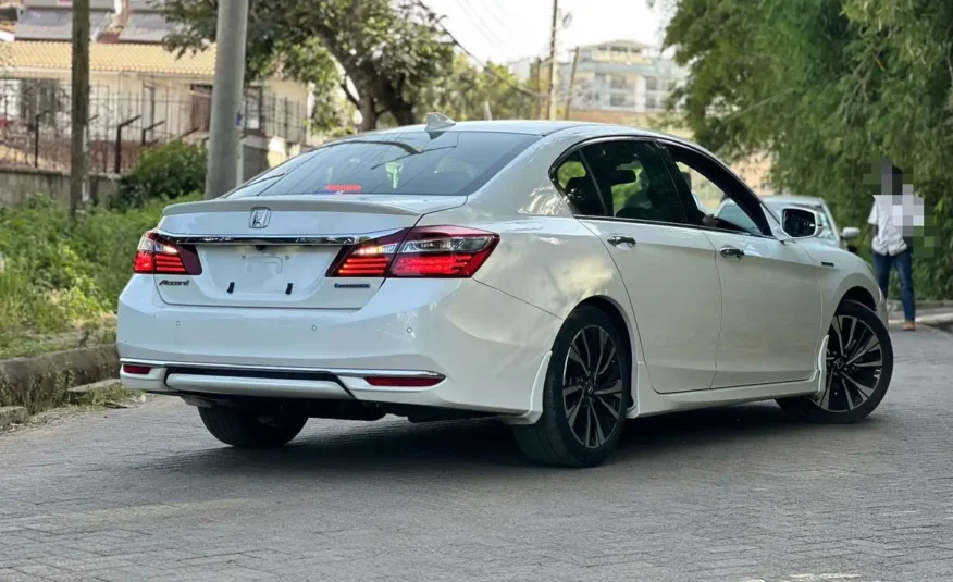 2017 Honda Accord Hybrid Fully Loaded