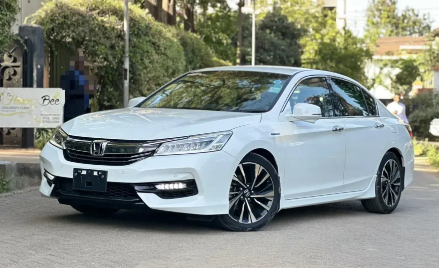 2017 Honda Accord Hybrid Fully Loaded