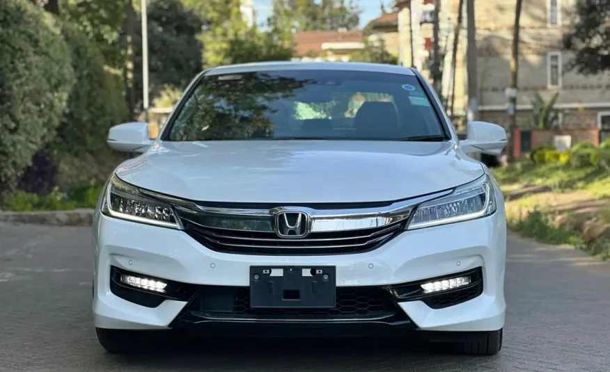 2017 Honda Accord Hybrid Fully Loaded