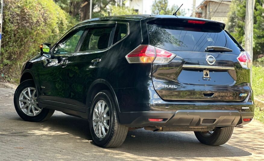 2016 Nissan X-Trail Hybrid