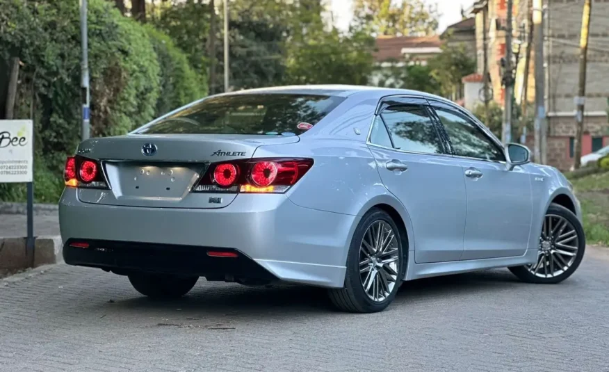 2017 Toyota Crown Athlete Hybrid