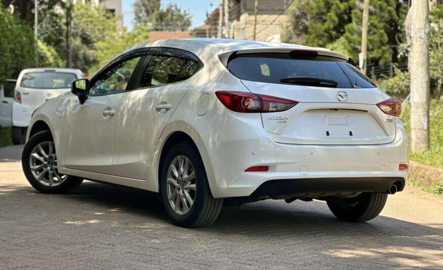 2018 Mazda Axela