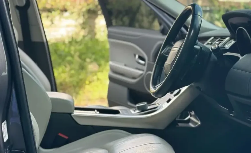 2017 Range Rover Evoque Moonroof