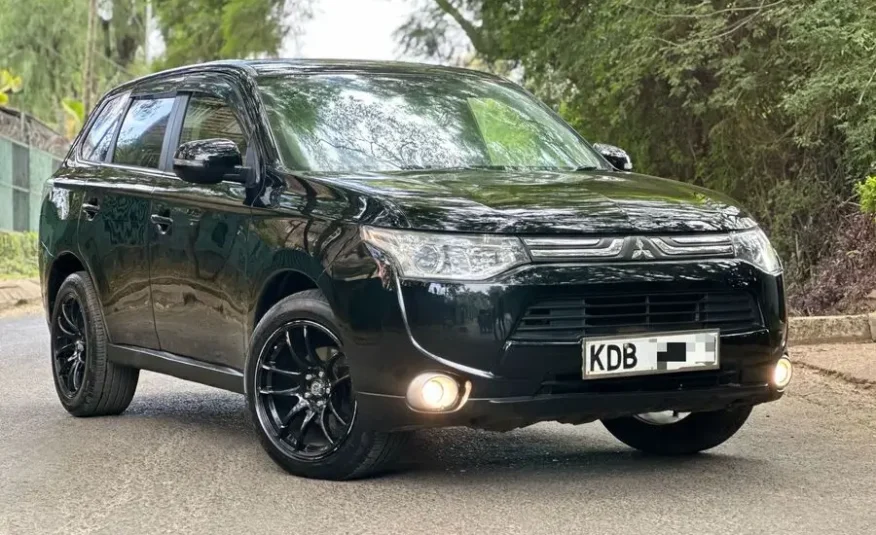 2013 Mitsubishi Outlander 7 Seater