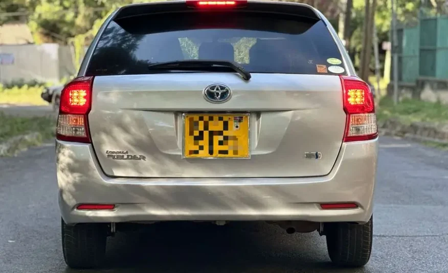 2014 Toyota Fielder Hybrid