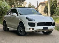 2017 Porsche Cayenne Fully Loaded