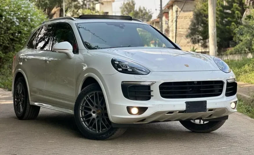 2017 Porsche Cayenne Fully Loaded